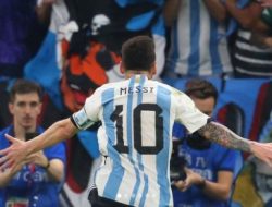 Messi Kembali Cetak Gol, Argentina Jaga Peluang Lolos ke 16 Besar