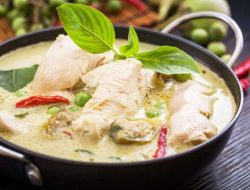 7 Makanan Pendamping Opor Ayam, Menu Lezat Khas Lebaran