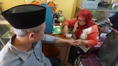 Segera Cek Kesehatan Anda !!! Relawan Harmonis Buka Terapi Gratis Bagi Warga Rembang